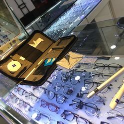 寶島眼鏡（上海莘瀝店） 專業(yè)眼鏡銷售，守護(hù)您的清晰視界